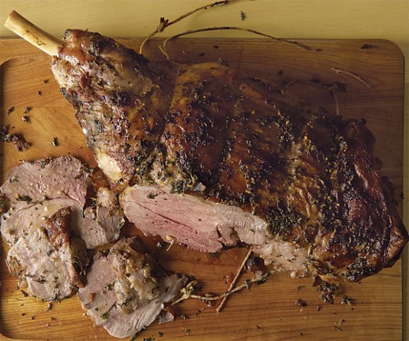 051104057-01-roasted-leg-lamb_xlg